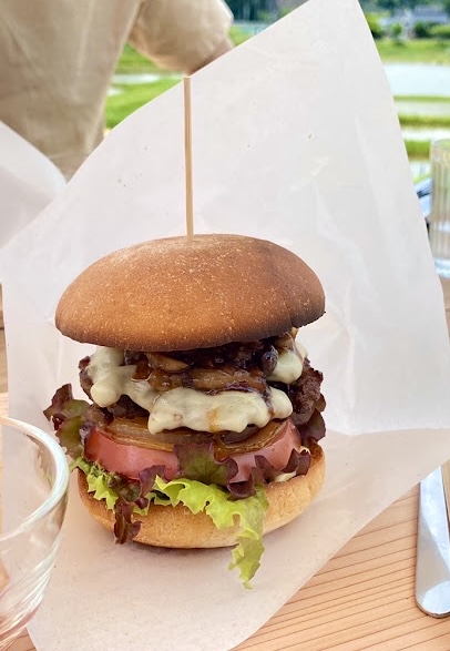 mushroom rental office & cafe